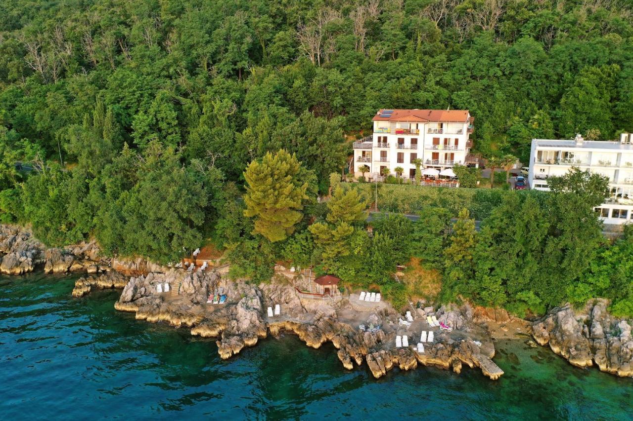 Hotel Stanger Lovran Exterior foto