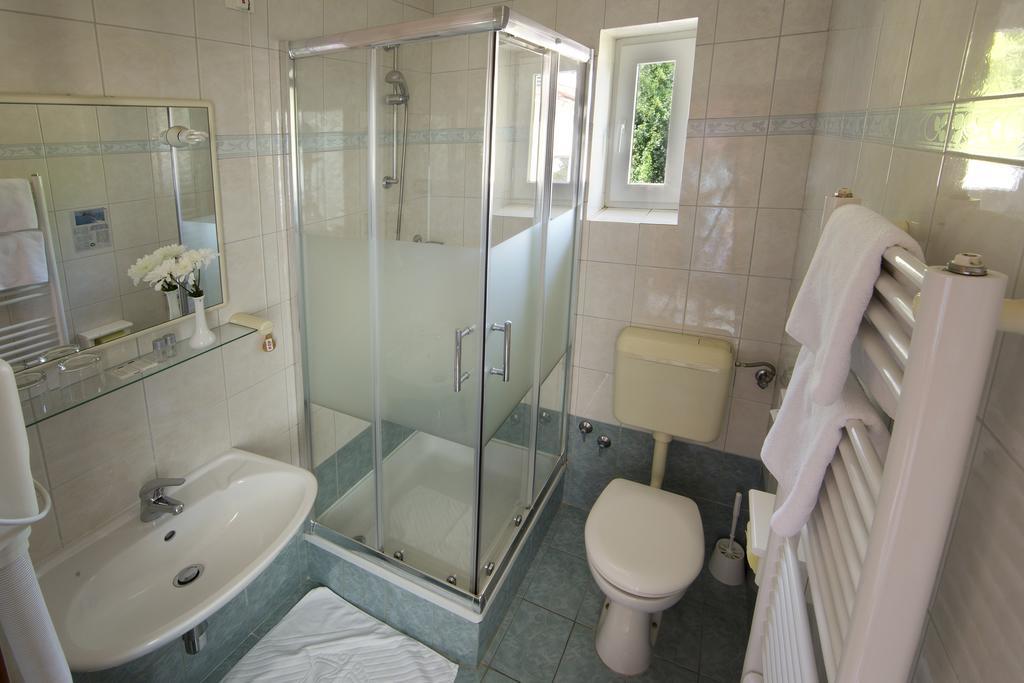 Hotel Stanger Lovran Habitación foto